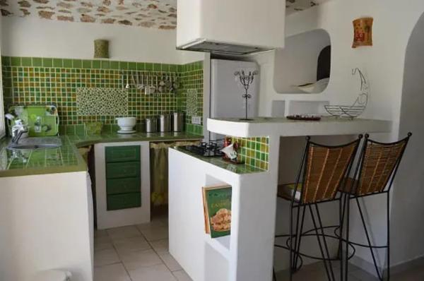 Villa charmante à Villecroze avec piscine privée, Забронировать  Вилькроз 