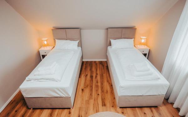 Repeat Racing Rooms, Забронировать  Кельберг 