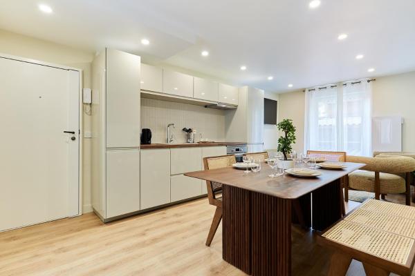 Résidence Centre de Paris by Studioprestige, Забронировать  20-й округ: Менилмонтан Париж