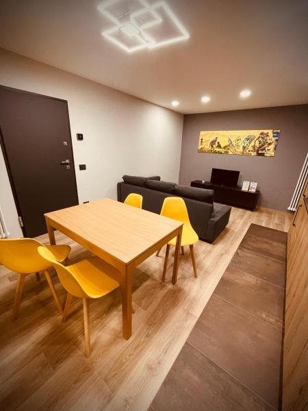 Alpine Hut, Забронировать  Пон-Сен-Мартен 