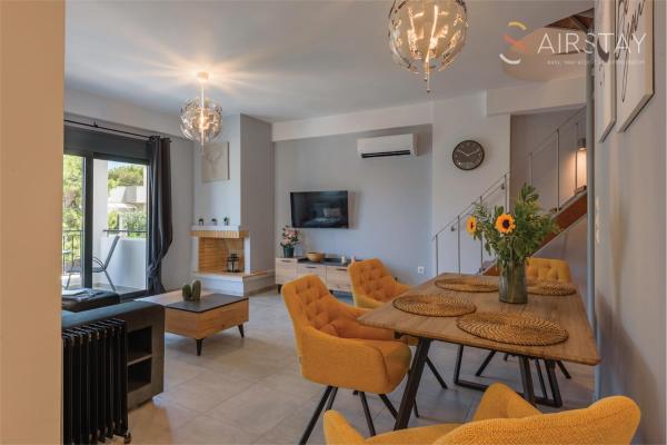 Cheli Apartments Airport by Airstay