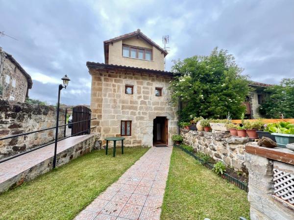 El Socaire del Trasgo-Complejo de Casas Rurales, Забронировать  Санта-Гадеа Ebro Reservoir