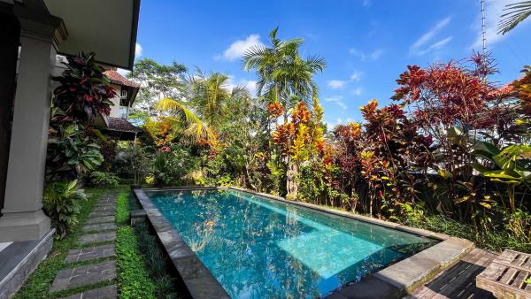Wardana Ubud Villa, Забронировать  Отели Убуд с бассейном, Бассейн