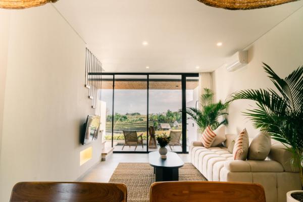 The Menuai Bali Villas Canggu