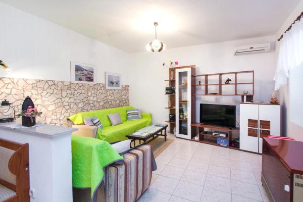 Holiday Home Intrada