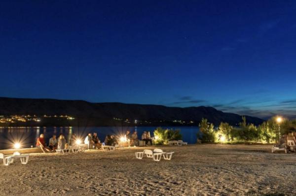 Tonino apartments, 预订  帕格 Pag Island