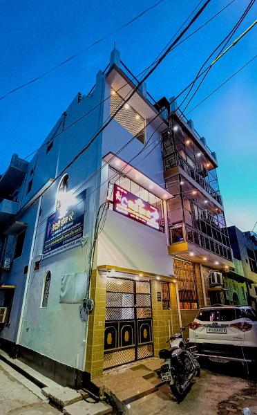 vaidehi homlee premium stay, 3kms from Shri Ram janmbhoomi, Ayodhya, Забронировать  Бизнес-отели Файзабада, 4* 5*