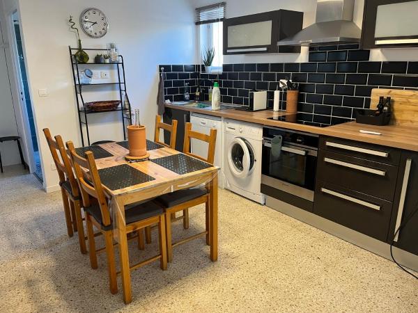 New Appartement RDC de Villa 60 m2 proche plage, Забронировать  Ла-Сьота Calanques National Park