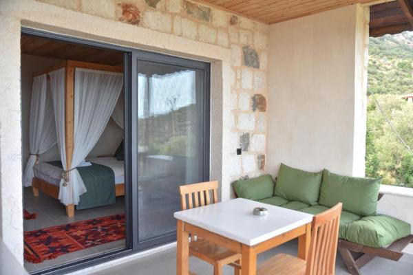 Anatolia taş ev apart kapaklı