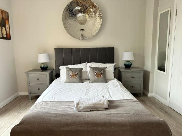 Studios 4&5 - Dedworth Road, Windsor, Забронировать  Виндзор Беркшир