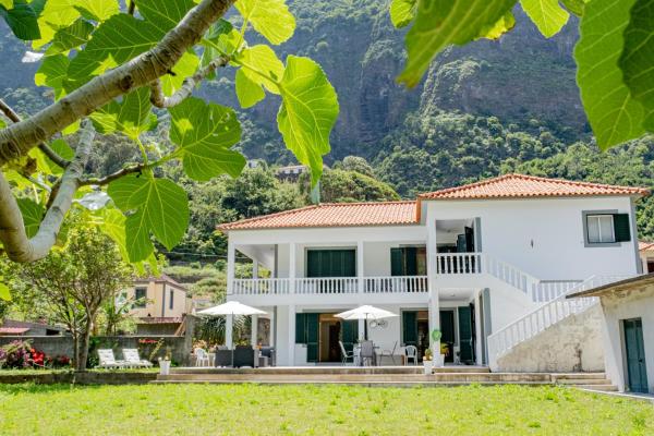 São Vicente Guest House, Забронировать  Отели Сан-Висенти с бассейном, Бассейн