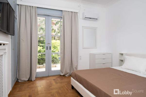 Rea Suites by LobbySquare, Забронировать  Афины периферийная единица Центральные Афины