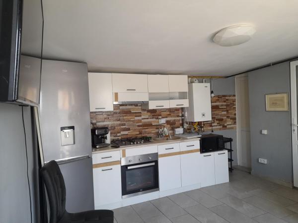 Garsoniera Sic Zona Terapia Zona linistita la casa cu parcare, Забронировать  Клуж-Напока Клуж