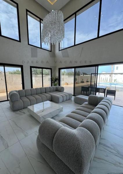 Villa Five Palm, Забронировать  Отели Temlale с бассейном, Бассейн