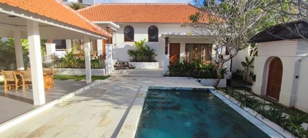 Villa Mamina, Забронировать  Улувату Нуса-Дуа