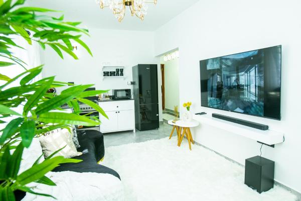Jo City Homes Double Bedroom, Забронировать  Аруша Объединенная Республика Танзания, рядом с Sakina supermarket