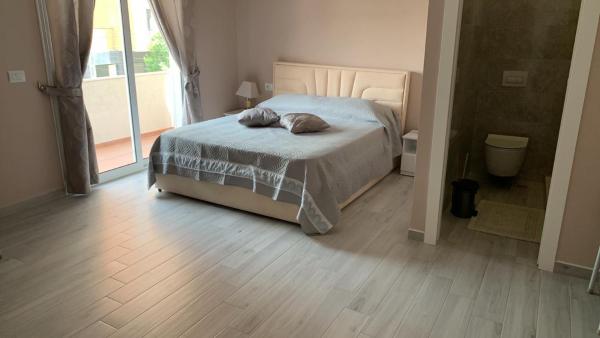 Meri Rooms, Забронировать  Недорогие отели Влёра, рядом с Independence Square, недорогие