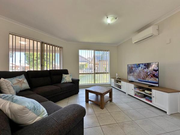 Pelican Shore Villa 10 - Kalbarri WA, Забронировать  Калбарри Mid West