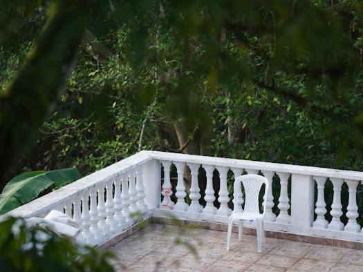 JohnArthurs, Забронировать  Alcaldedíaz 