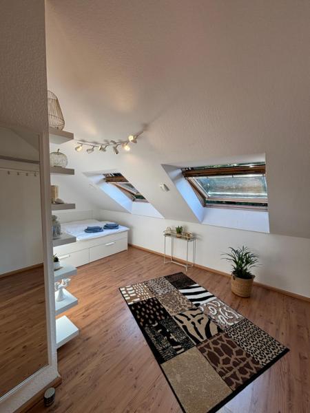 Privatunterkunft Am Aaper Wald, Забронировать  Rath Дюссельдорф