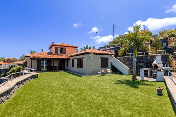 Villa con vistas al Teide en el norte de Tenerife, Забронировать  Эль-Прис Тенерифе
