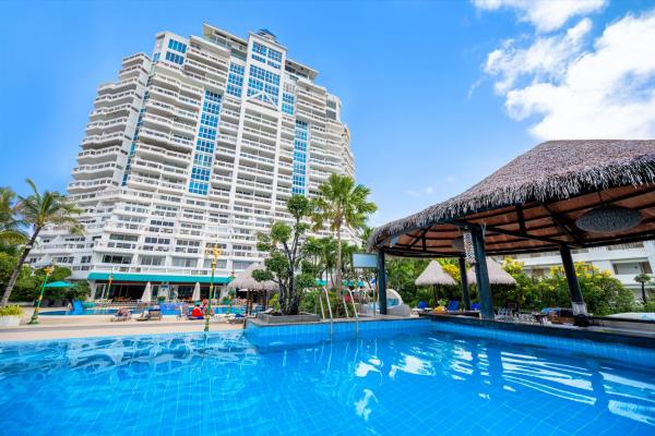 Andaman Beach Suites Hotel - SHA Plus Патонг-Бич