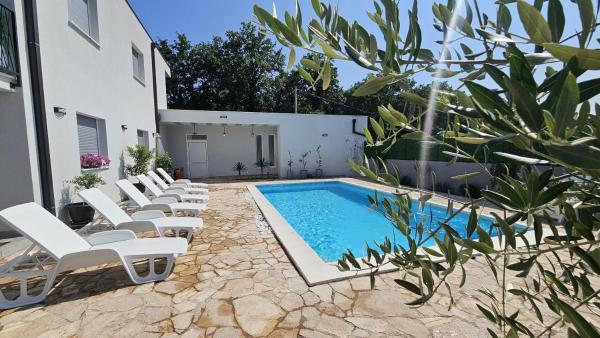 Villa Sveta Obitelj, Забронировать  Меджугорье Федерация Боснии и Герцеговины