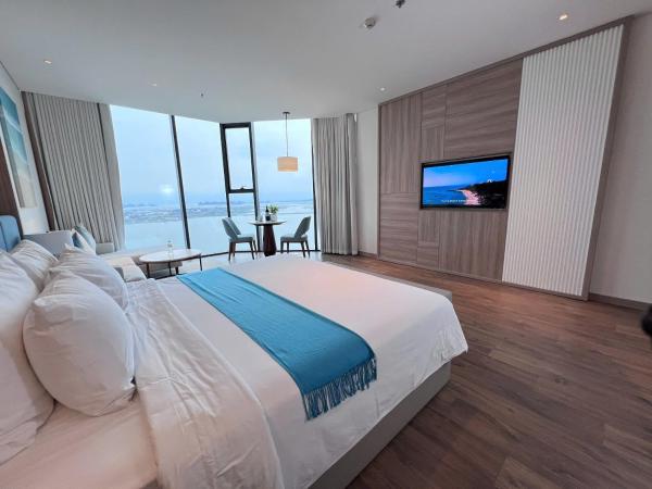 A La Carte Hạ Long Bay - Tầng cao, view biển, Забронировать  Халонг Бухта Халонг