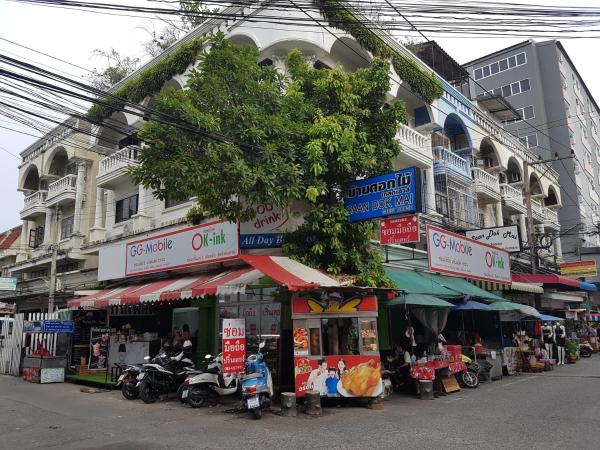 Baan Dok Mai