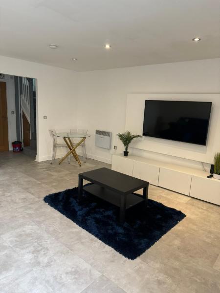 2bed 2bath Gated Eye Candy, Забронировать  Ньюхэм 
