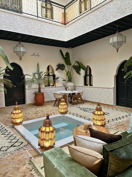 Riad El Khaeir - Piscine, Hamam & Spa, Забронировать  Отели Марракеша с бассейном, рядом с Музей марокканского искусства, Бассейн
