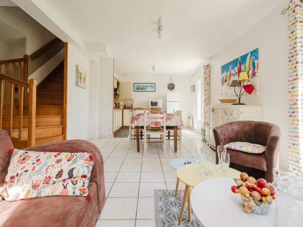 Holiday Home La Villa Marie by Interhome, Забронировать  Динар Vallee de la Rance, рядом с Пляж Prieure