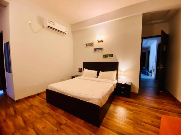 Nikunj Abodes - Omaxe, Забронировать  Недорогие отели штата Уттар-Прадеша, недорогие