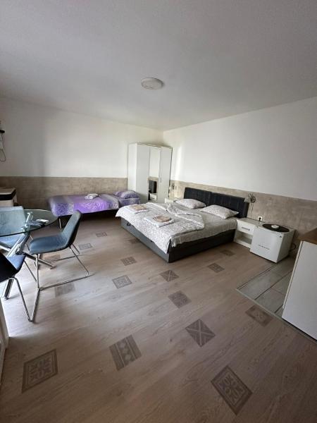 Relax apartmani, Забронировать  Крагуевац Центральная Сербия