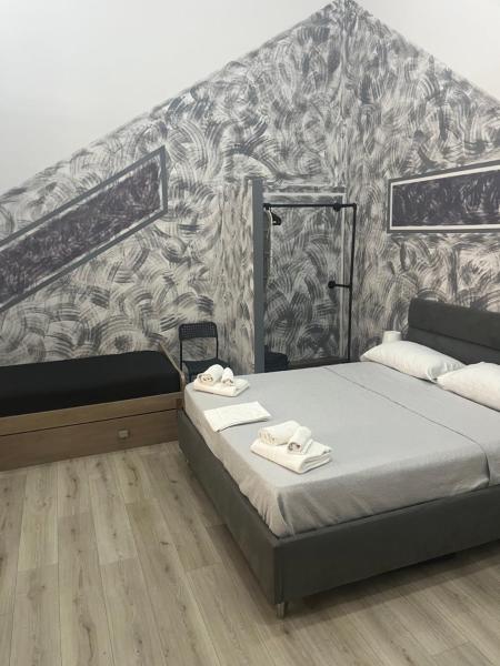 NA City Rooms, Забронировать  Неаполь Кампания, рядом с Площадь Пьяцца-Беллини