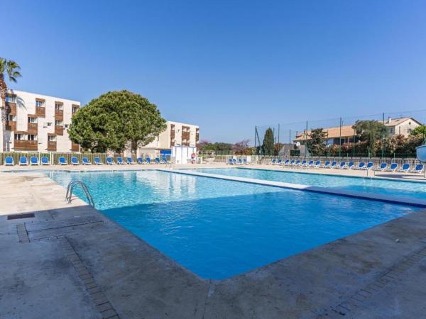 Appart en Location saisonnière -Equipé PMR-Résidence ILE D\OR, Забронировать  Отели Var coast с бассейном, Бассейн