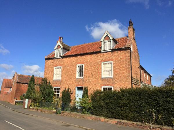 Willoughby House