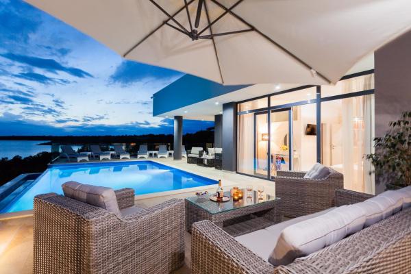 Villa Jasmina, Забронировать  Градина Сплитско-Далматинская жупания