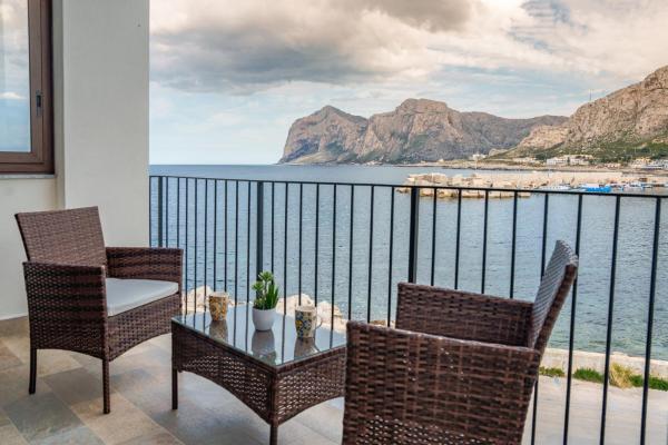 Vista Mare Rooms, Забронировать  Изола-делле-Феммине Сицилия