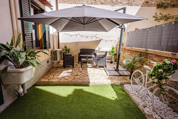 Florence Garden Suite, Забронировать  Сан-Марко - Сантиссима-Аннунциата Флоренция