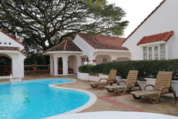 Villa Centro Hua Hin, Забронировать  Отели Прачуапкхирикхан 3 звезды, 3*