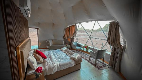 Rum Queen luxury camp, Забронировать  Отели мухафаза Акабы с парковкой, Парковка