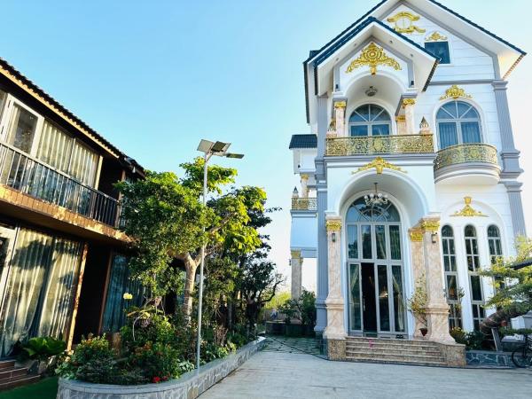 Dream House Homestay, Забронировать  Тхуион-н-Бьен Бариа-Вунгтау