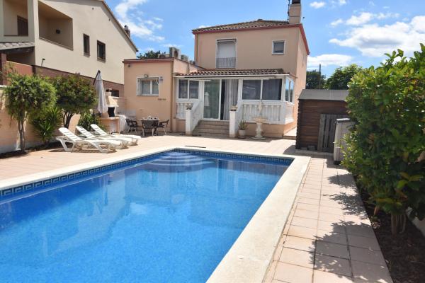 RNET - Collsacabra Villa con piscina privada, Забронировать  Росас Cap de Creus Nature Reserve