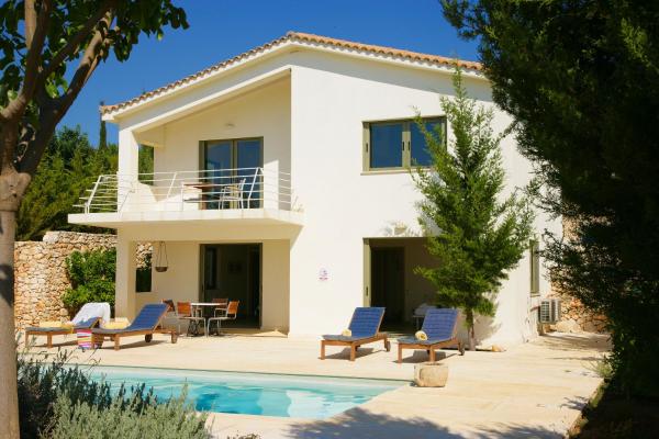 Villa Porfyra Ideales Resort
