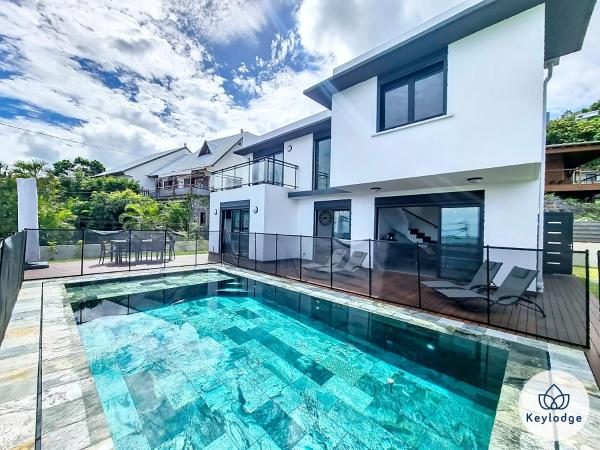 Villa One - avec piscine - 127m2 - Saint-Paul, Забронировать  Отели в центре Сен-Поль, в центре