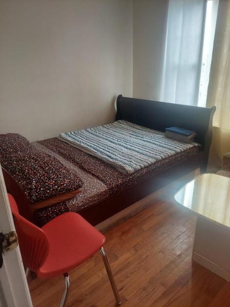 Crystal Room 1 Guest House near 12mins to EWR airport / Prudential / NJIT / Penn station, Забронировать  Ньюарк 