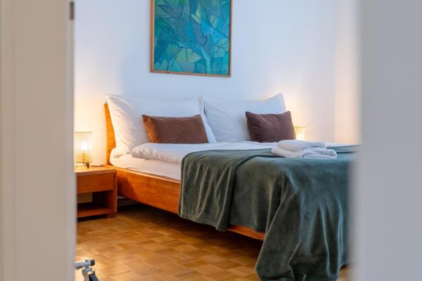 Gemütliche grosse Wohnung Nähe Uni, Забронировать  Базель Базель-Штадт