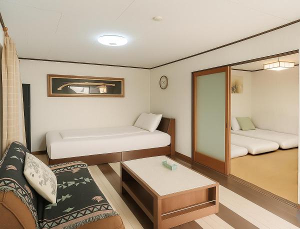 Nippori Osaka Nishi-Tengachaya Guesthouse西天下茶屋アパートメント, Забронировать  Отели Осаки с парковкой, рядом с Osaka Philharmony Hall, Парковка