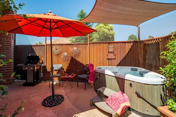 Desert Poppy Villa- Romantic Getaway, Забронировать  Запад 